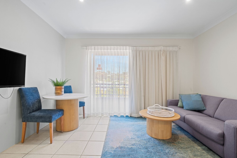 Terrigal Sails Serviced Apartments 48/63