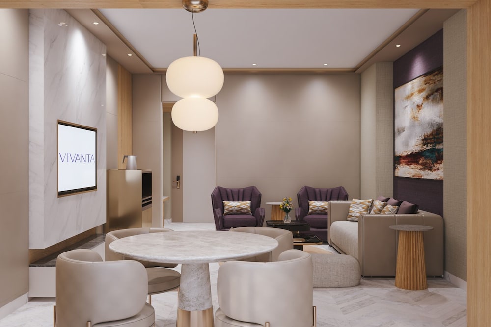 Vivanta Vijayawada MG Road (ex. The Gateway M G Road Hotel) 46/55