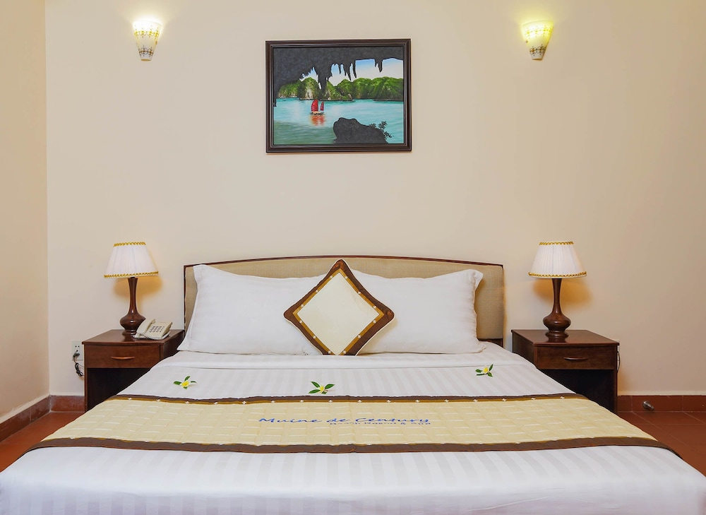 Muine Decentury Beach Resort Spa 18/65