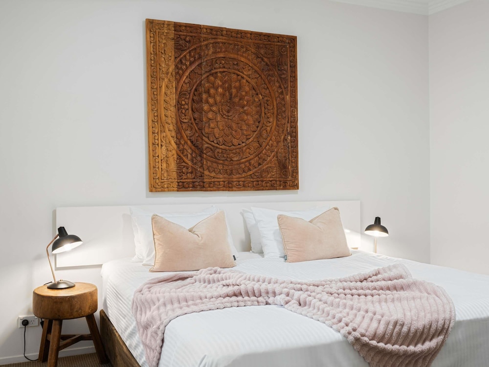 Superior, King Bed, Accessible