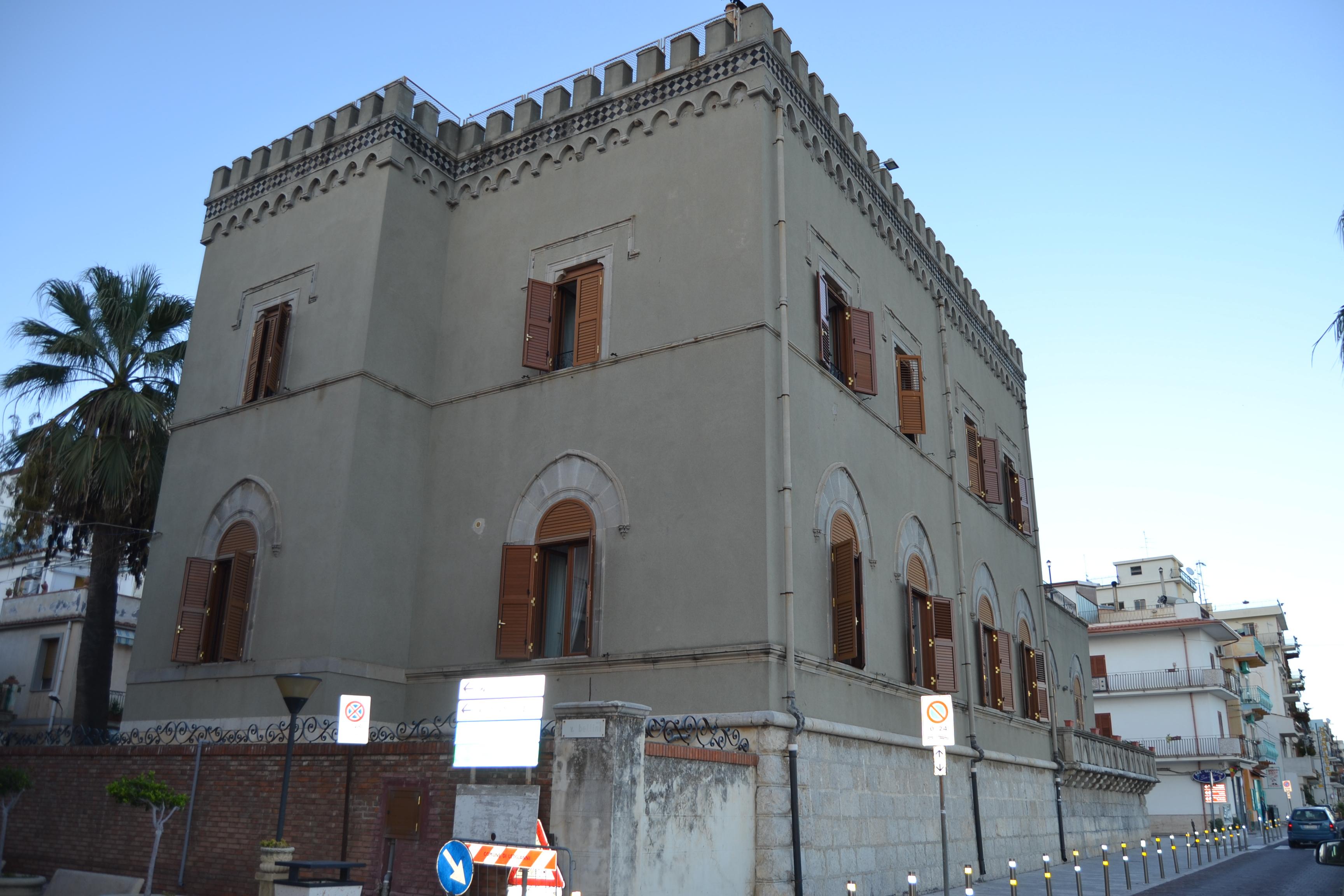 Palazzo Durante 8/21