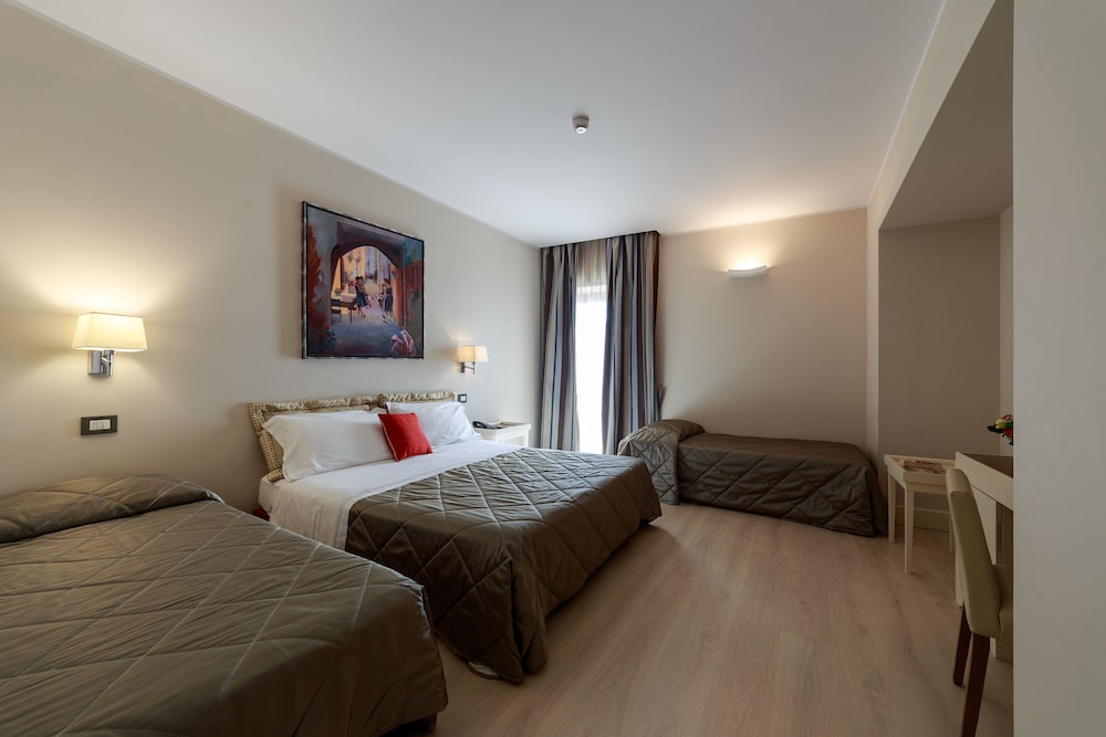 Hotel Mirasole International 30/66