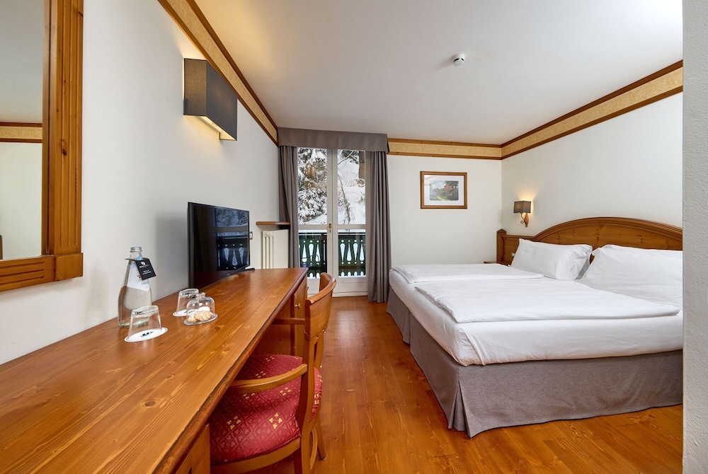 GRAND HOTEL MISURINA 31/87
