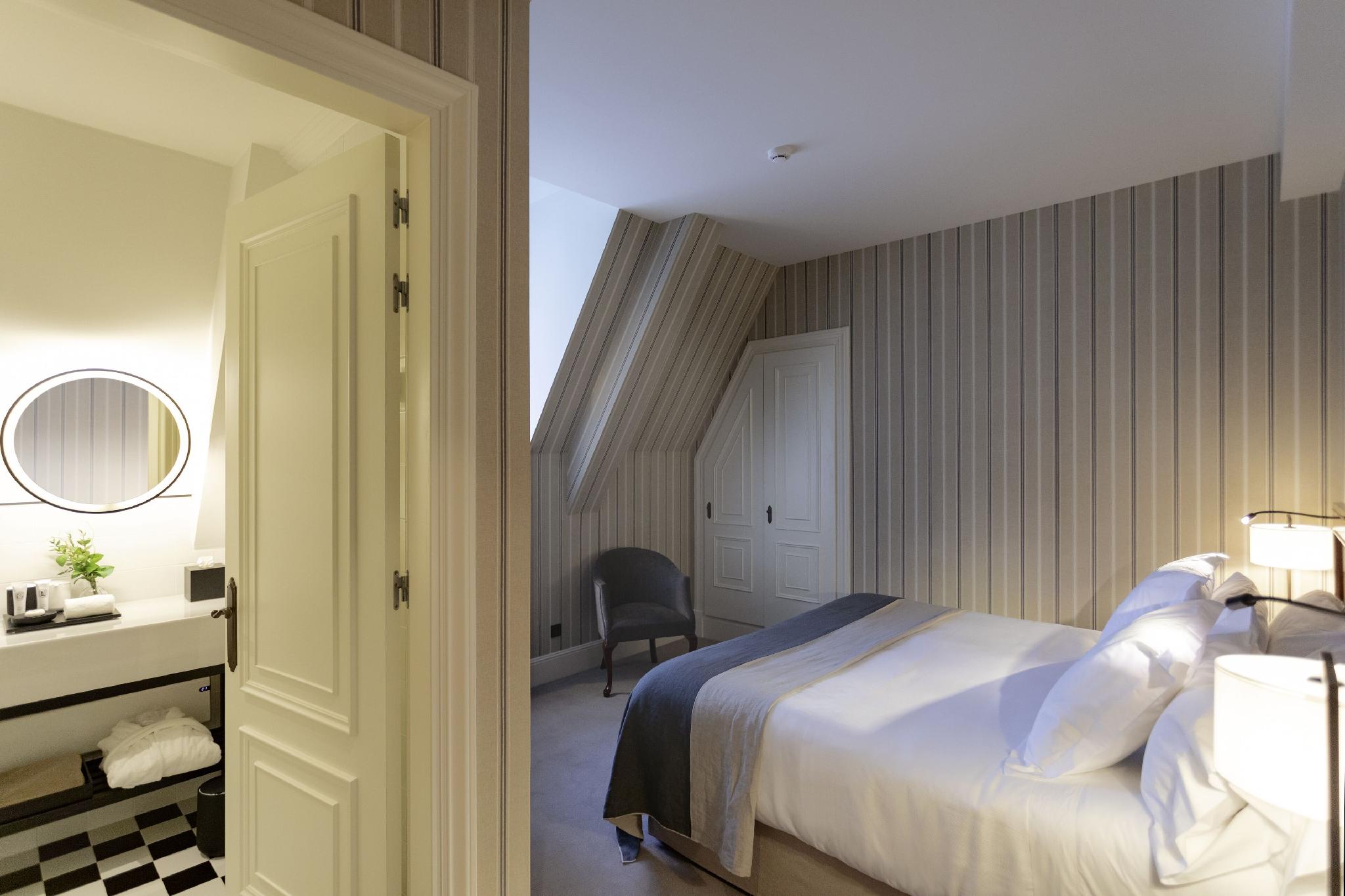 Basic, Double Bed