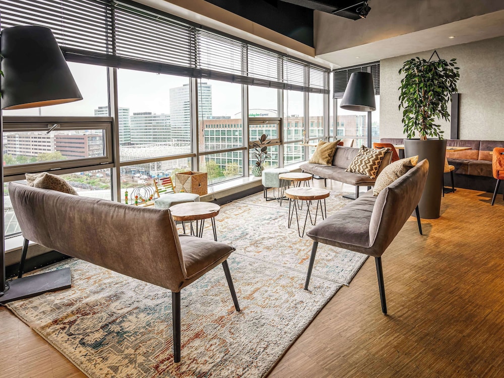 Mercure Hotel Amsterdam Sloterdijk Station 51/71