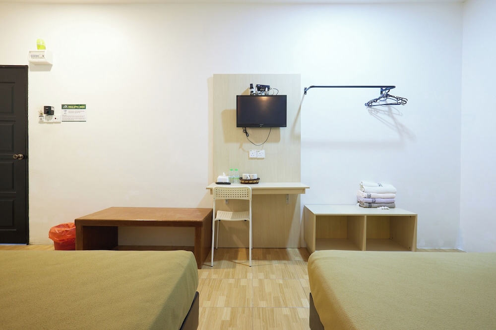Uncle Guesthouse Kuala Terengganu by ZUZU 37/62