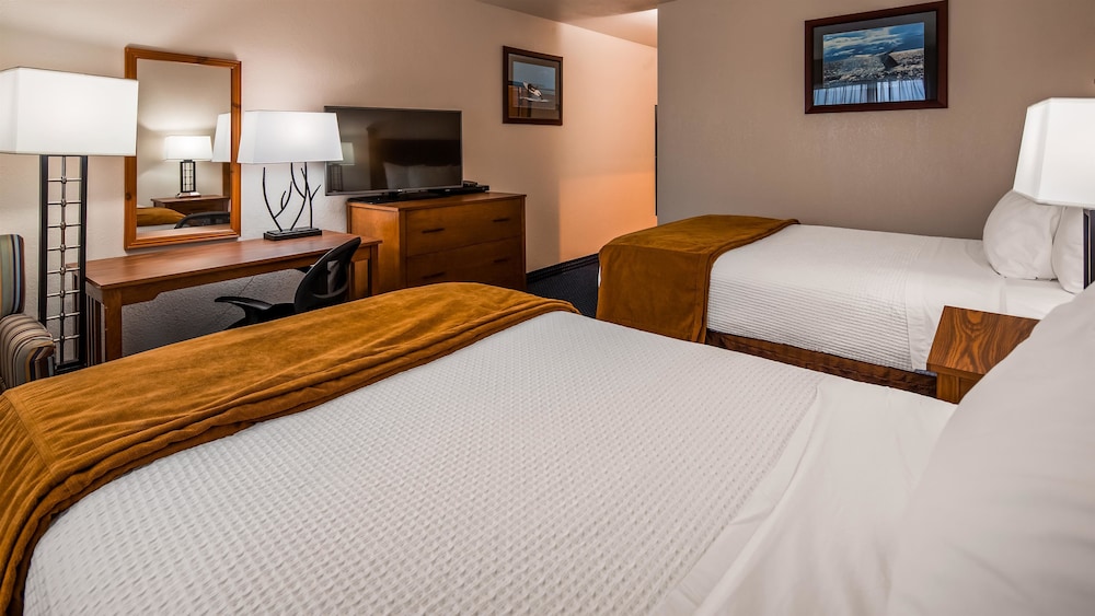 Best Western Valdez Harbor Inn 8/44