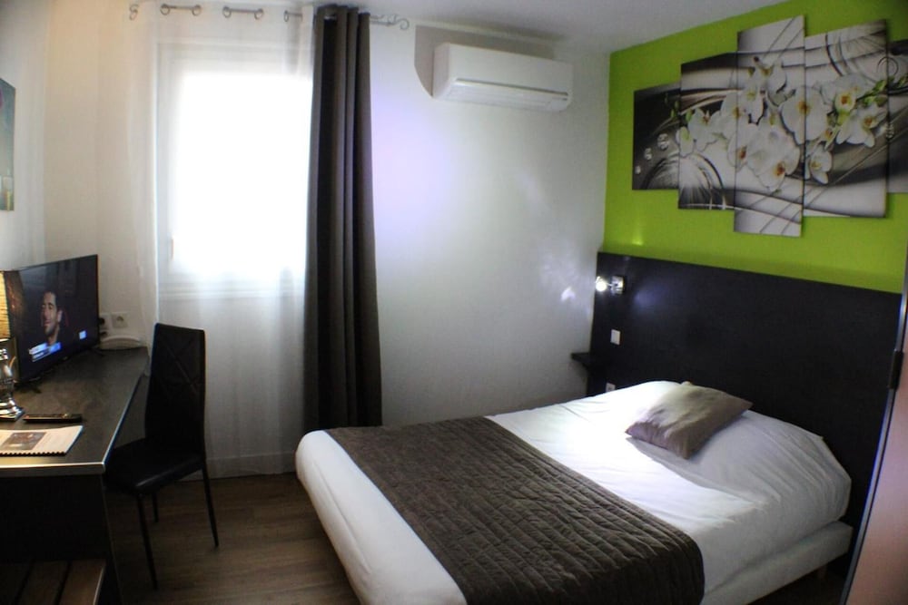 L'Hotel Le Marais Romilly Sur Seine Centre 15/44