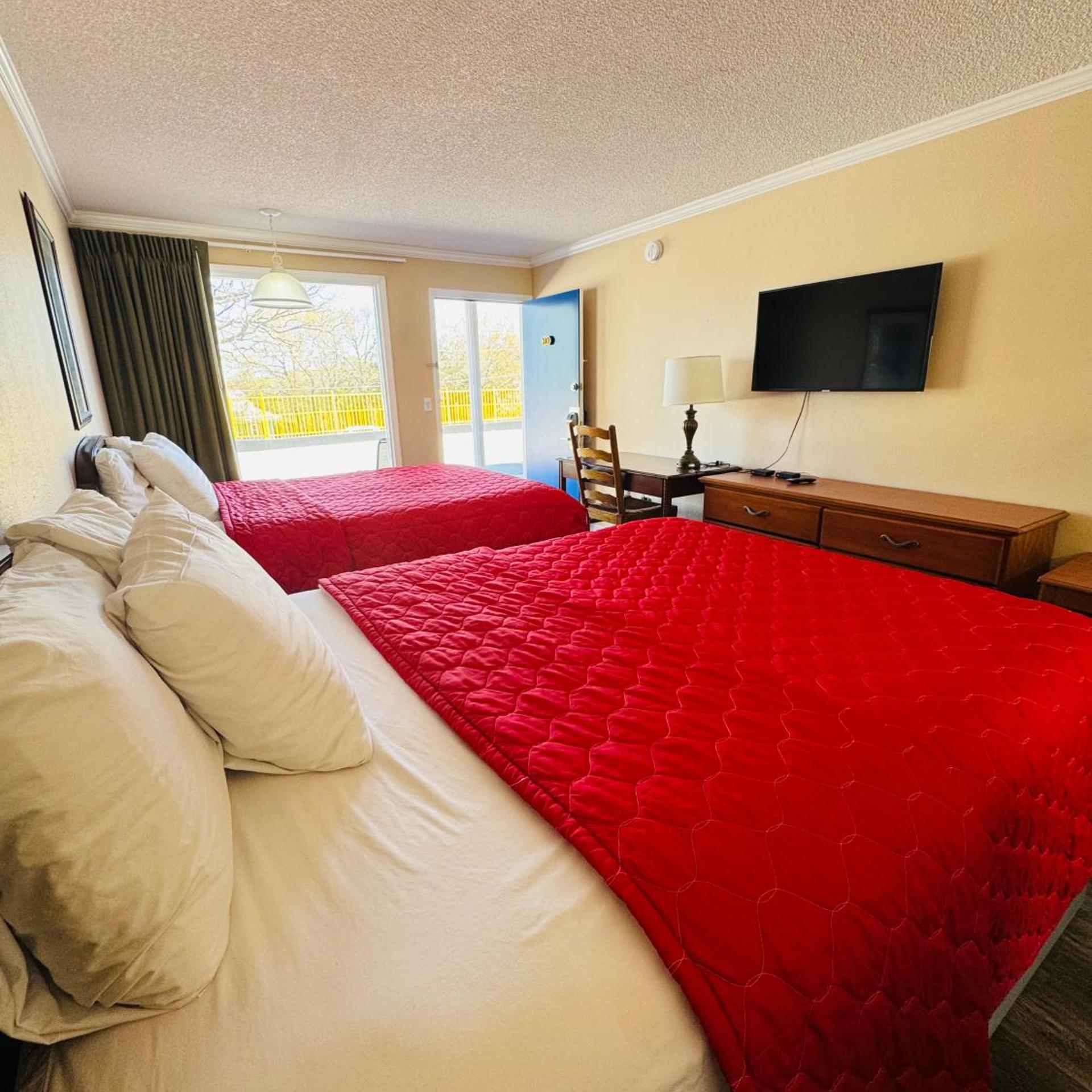 Oak Grove Inn 11/50