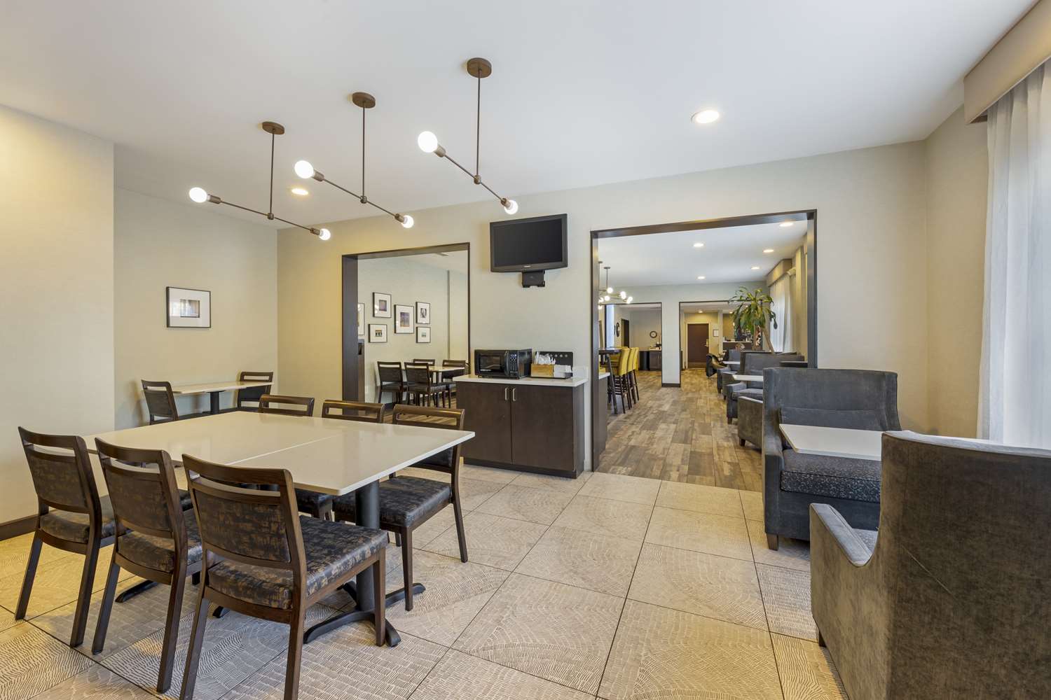 Best Western Plus Nashville Airport Hotel 6/12