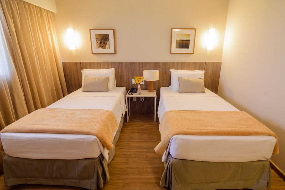 Hotel Intercity Salvador Aeroporto، سالفادور، باهيا 10/24