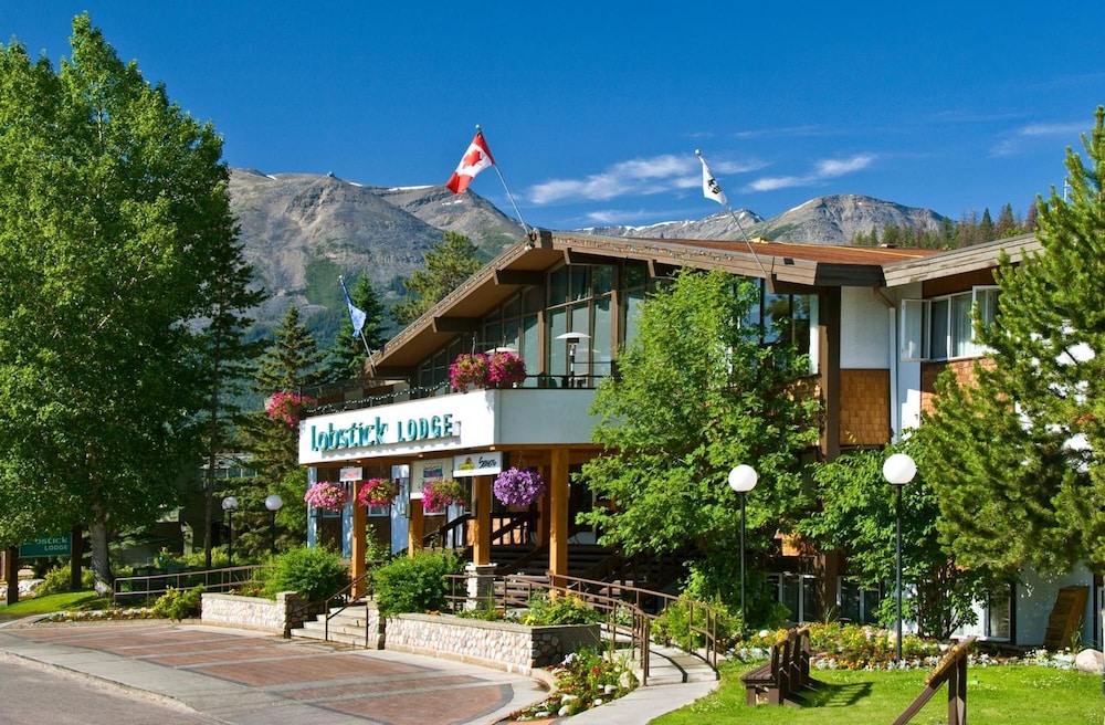 Lobstick Lodge 1/30