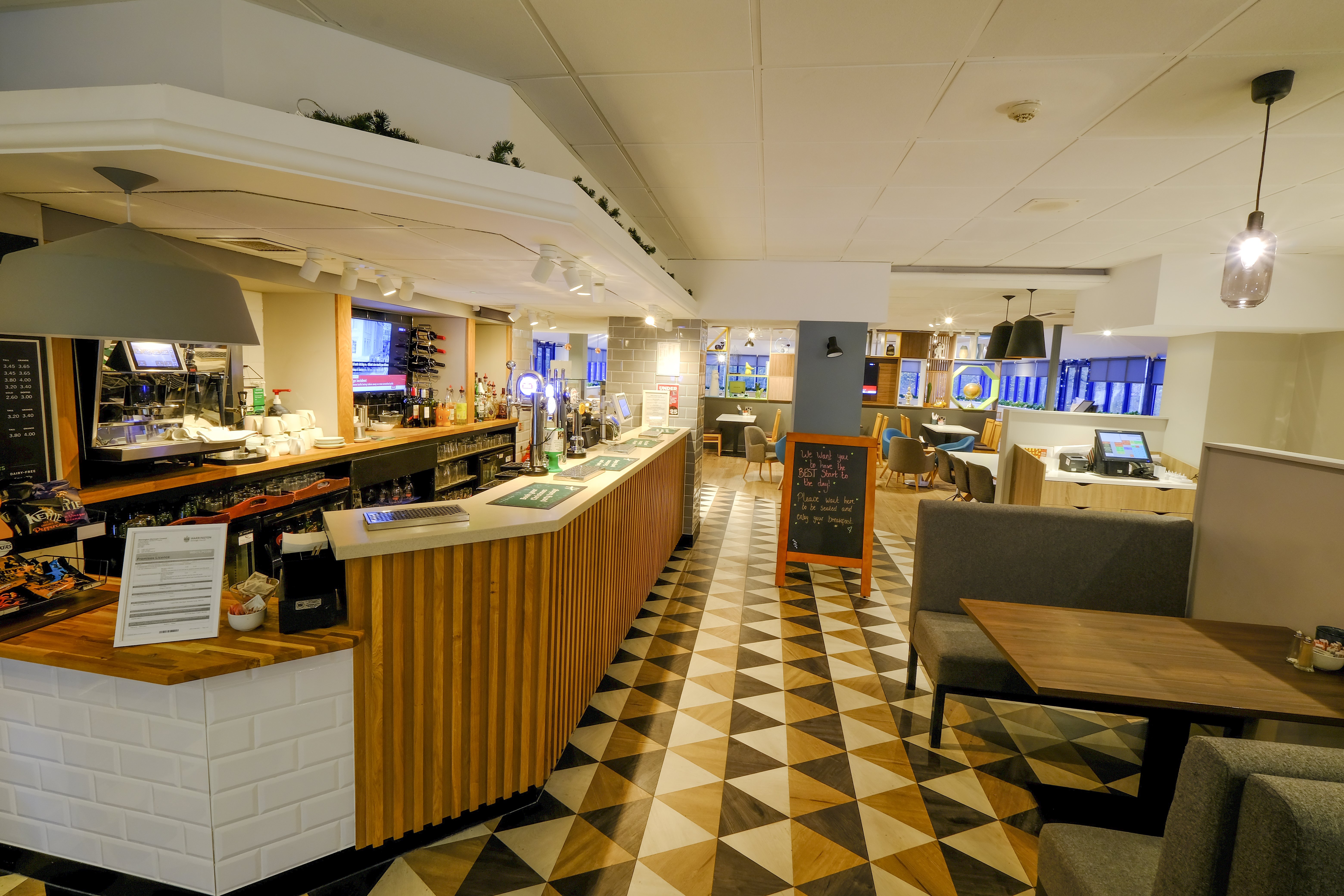 HOLIDAY INN WARRINGTON 16/32