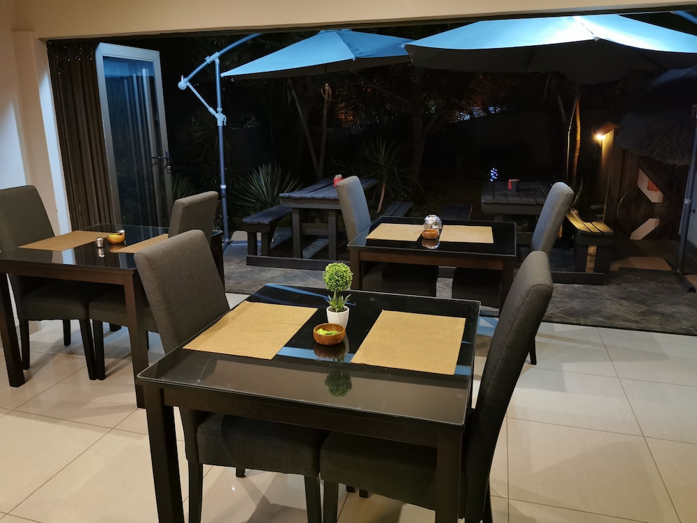 Aerotropolis Guest Lodge 30/50