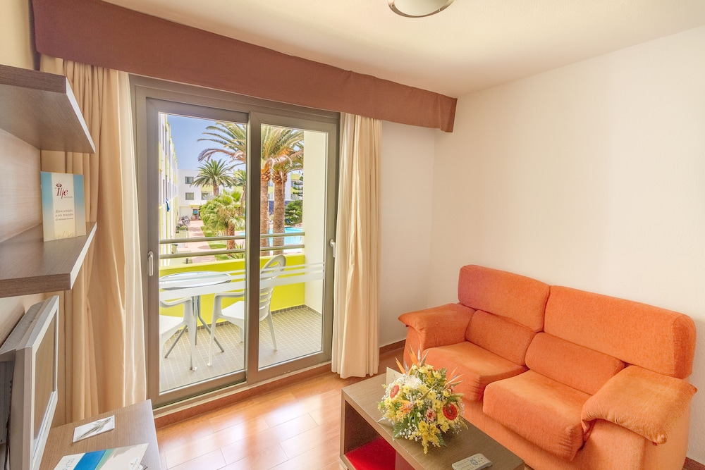 Hotel LIVVO Corralejo Beach 41/70