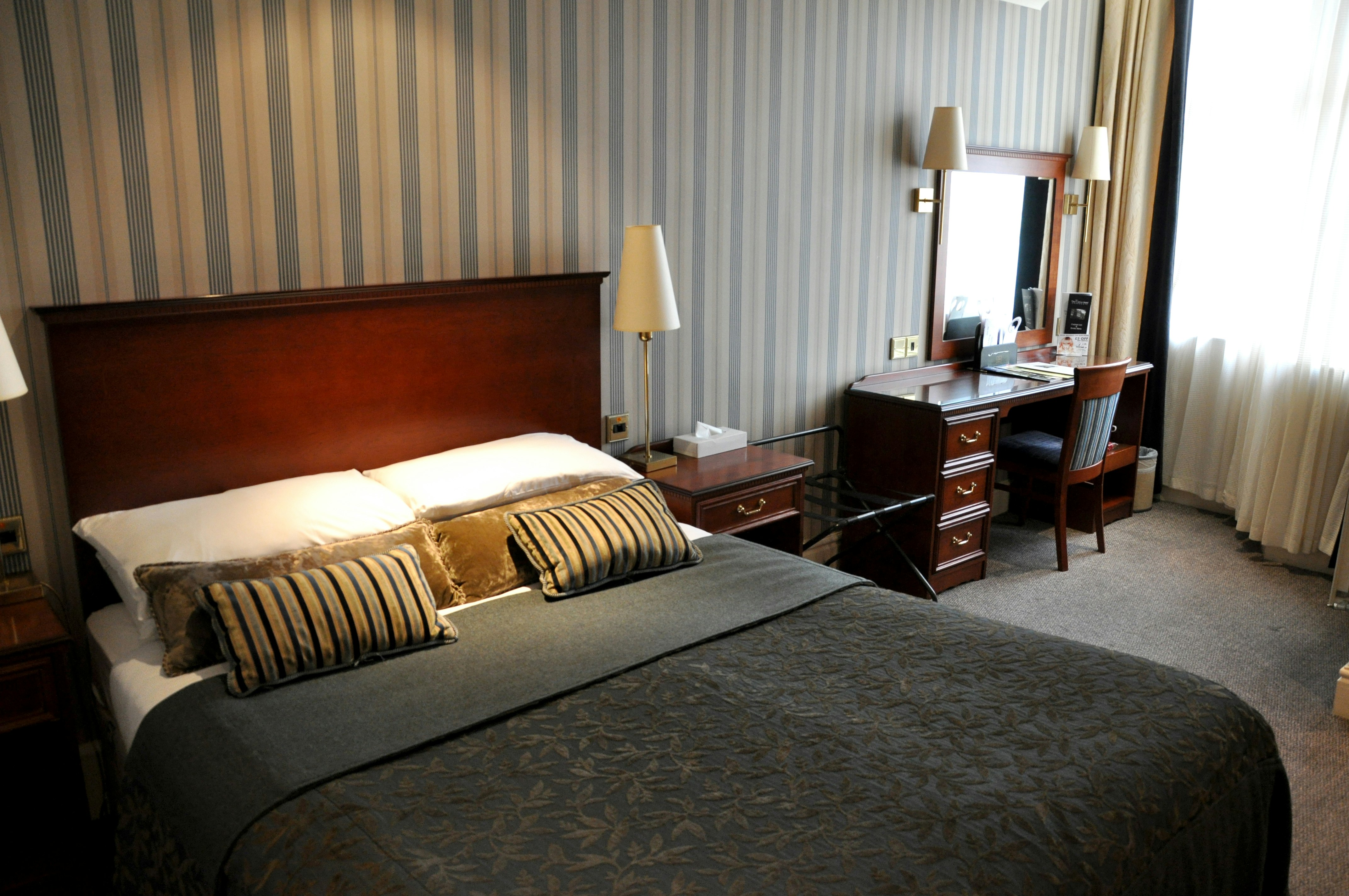 Cairn Hotel 12/50