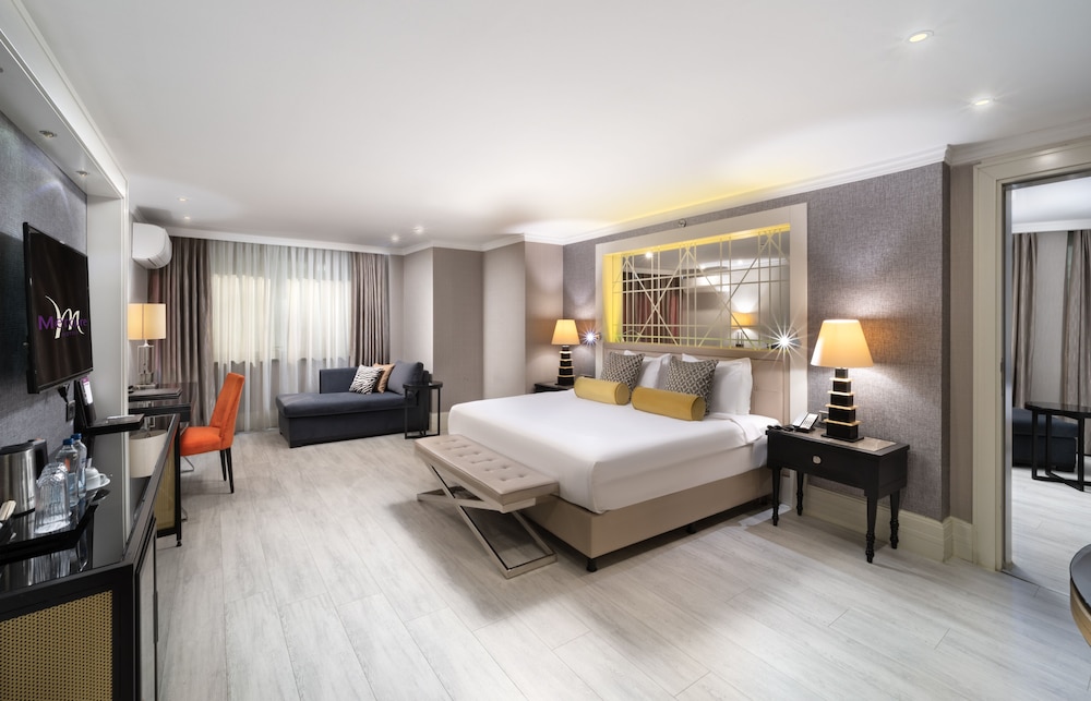 DELUXE, FAMILY, SUITE, MULTIPLE BEDS, CITY VIEW