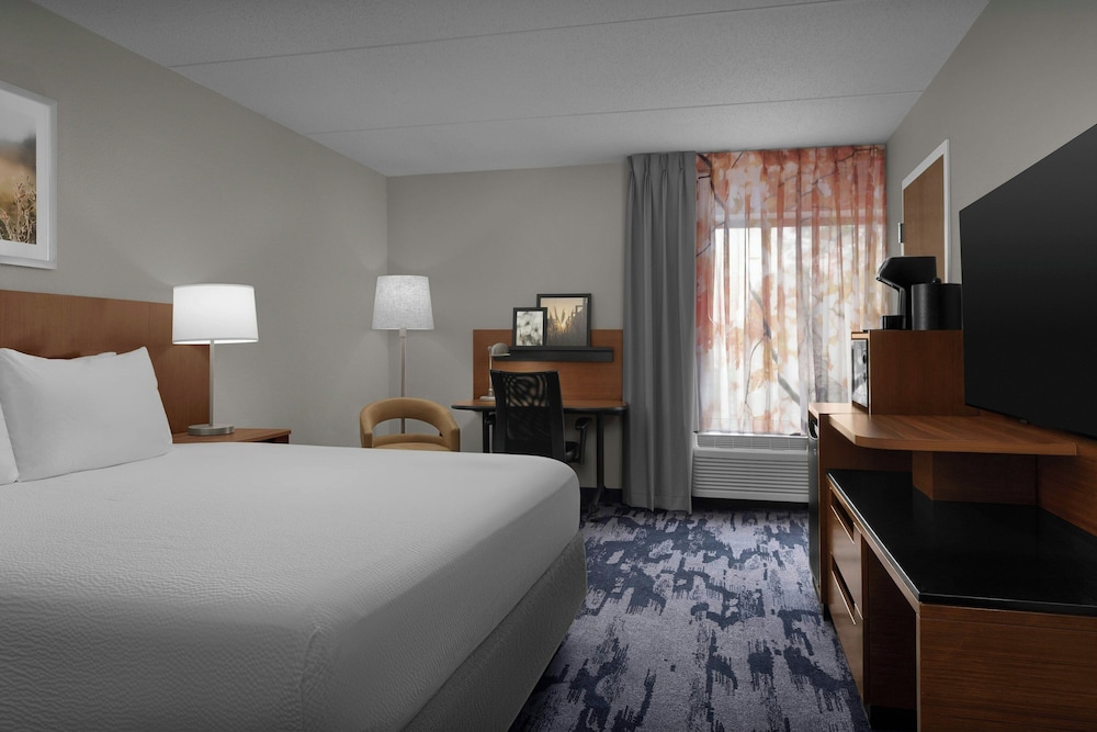 Fairfield Inn And Suites Winston Salem Hanes Mall 19/71