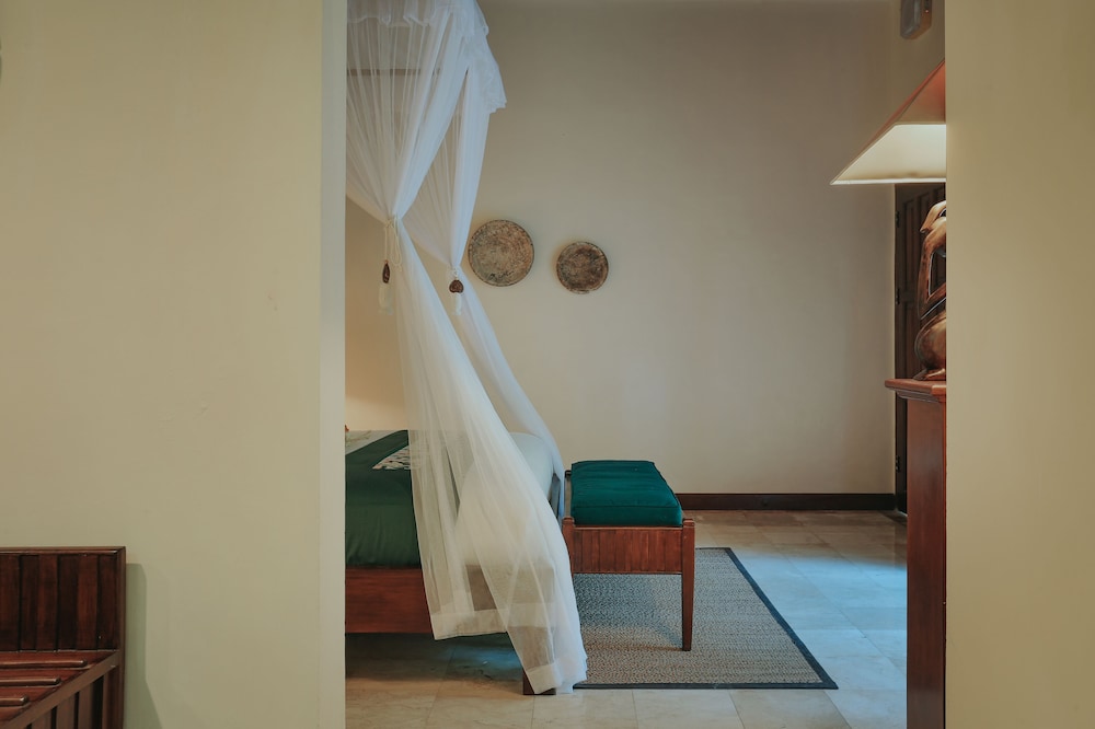 Parigata Villas Resort 16/40
