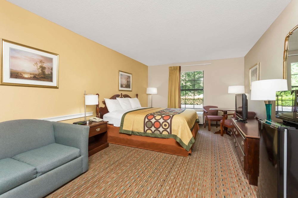 Quality Inn Cornelia GA 25/33