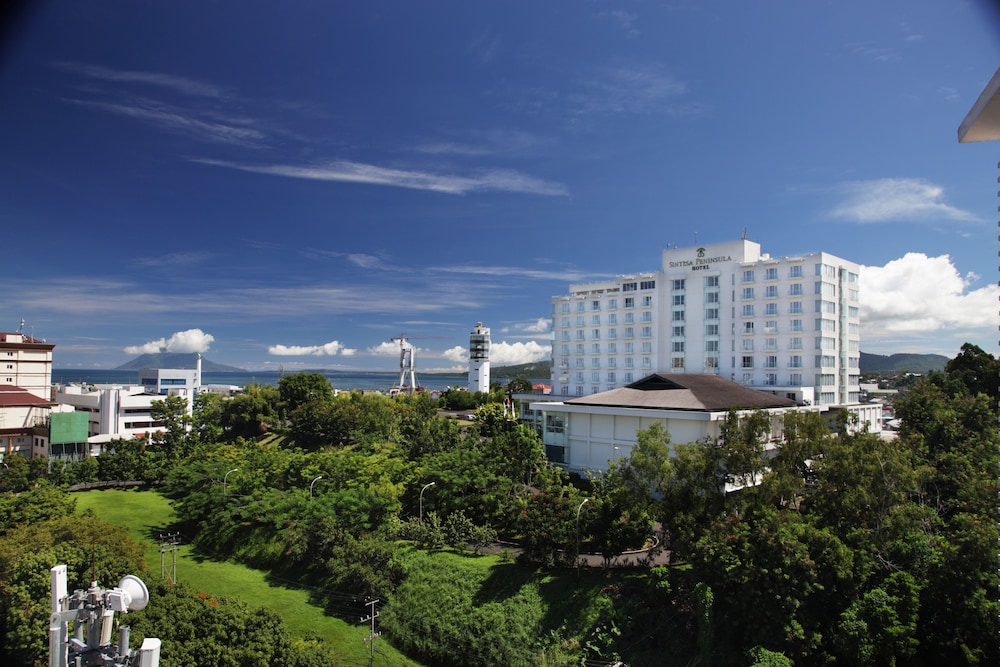 Sintesa Peninsula Hotel 8/40