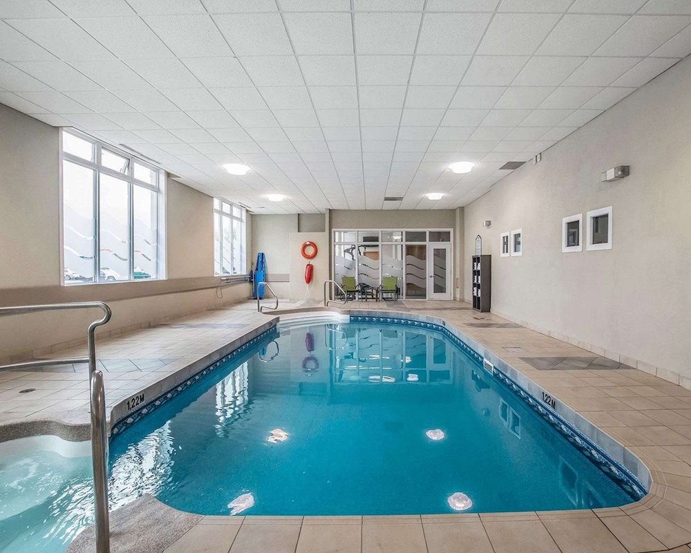 Quality Suites Drummondville 27/43