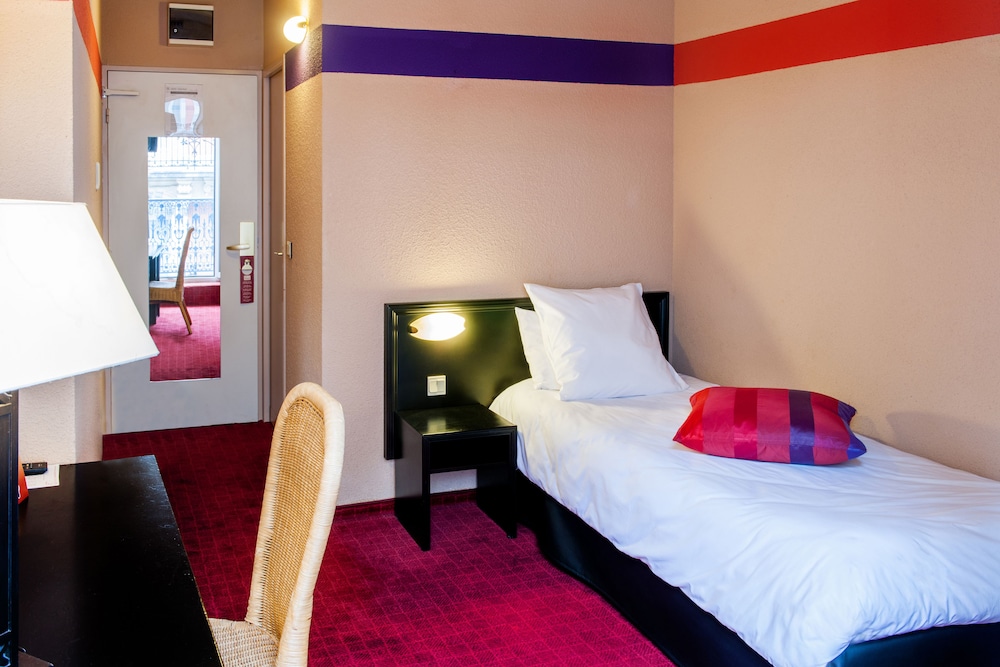 Hotel Saint Sauveur 13/53