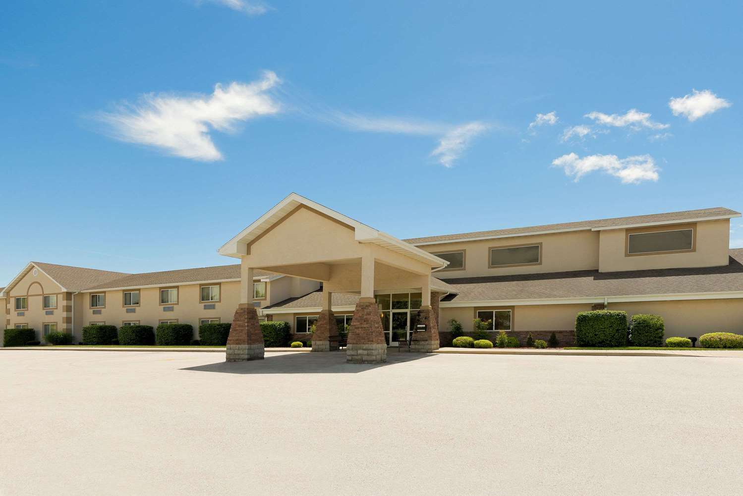 AmericInn by Wyndham Republic 2/31