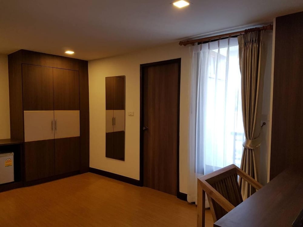 Chorlada Lanna Hotel 32/48