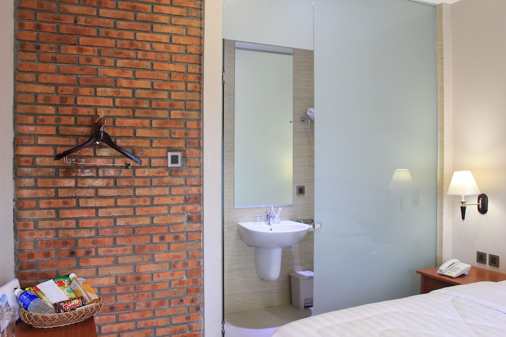 Thongs Inn Kualanamu Transit Hotel 16/64