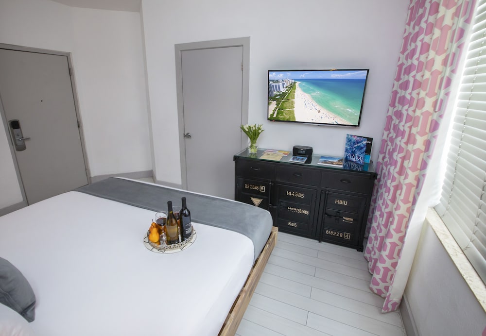 Whitelaw Hotel 30/59