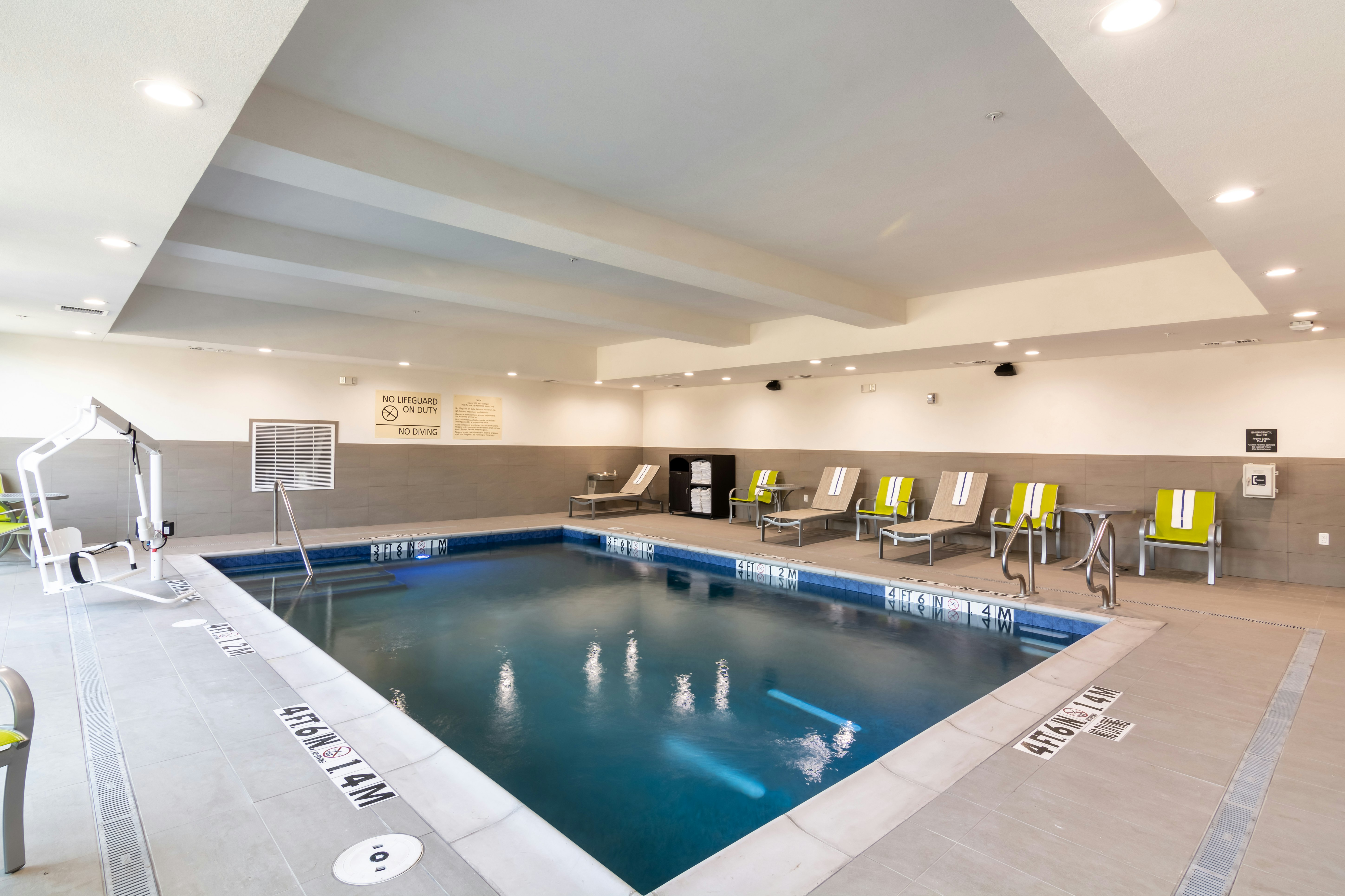 Hampton Inn & Suites Dallas East TX 22/45