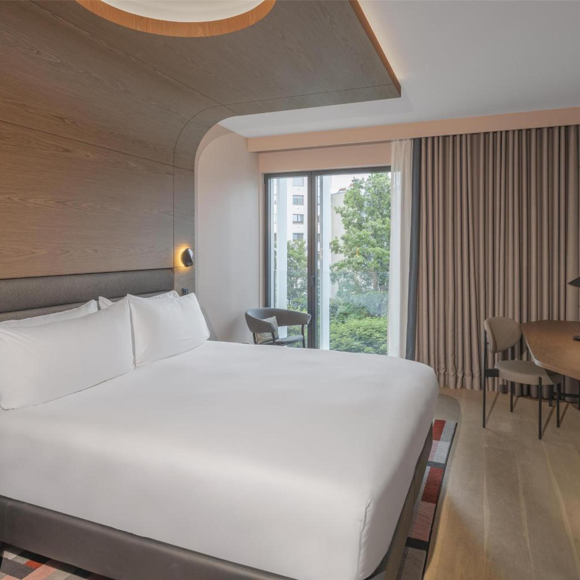 Eiffel, Premium, Double Bed
