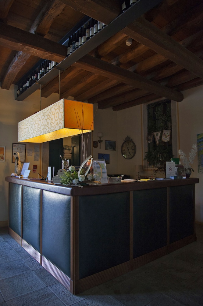 Villa Policreti Hotel 3/50