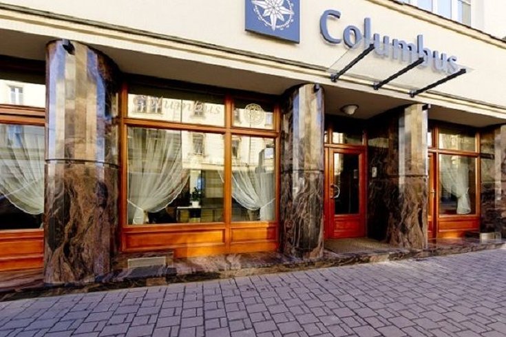 Columbus Hotel 2/50