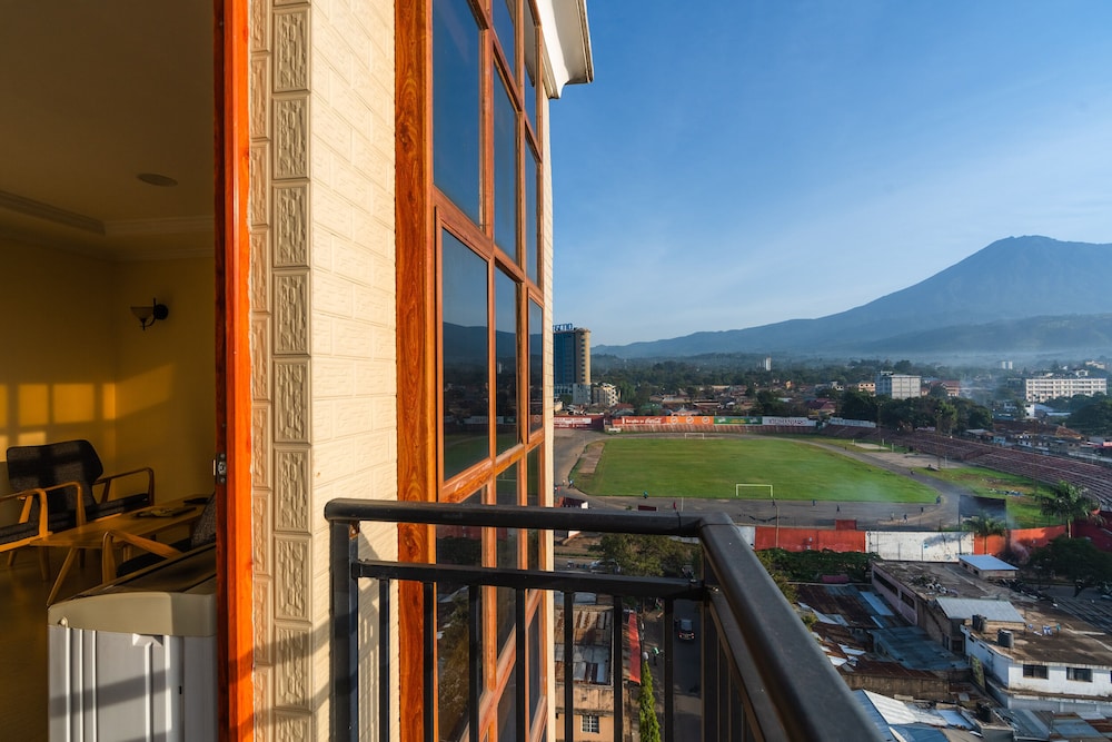 Kibo Palace Apartments 3/42