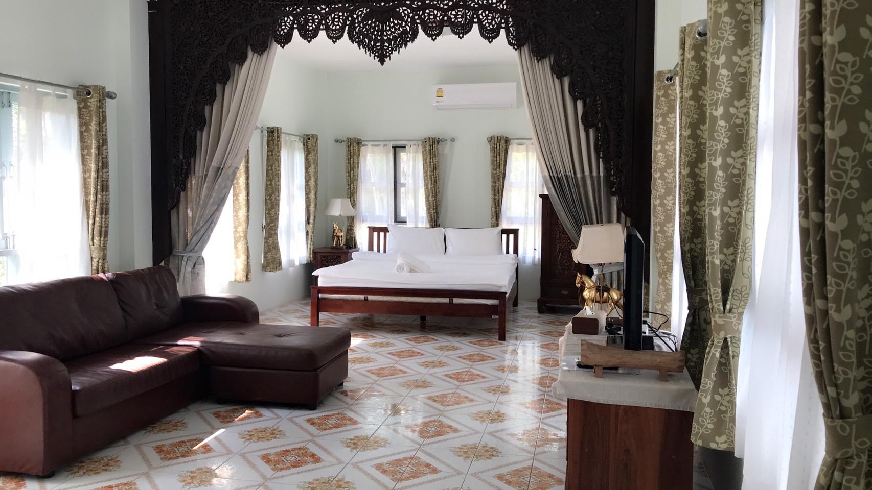 3 Bedrooms, Pool Terrace