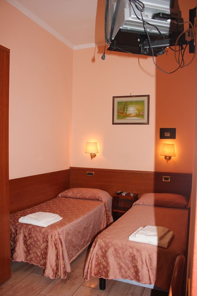 Aristotele Hotel 11/50