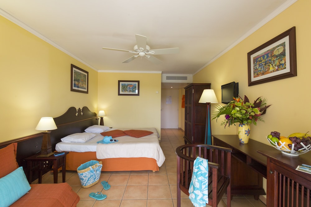 استوديو بفراش فوتون وسريرين منفصلين بإطلالة على البحر بشرفة، Pierre Vacances Holiday Village Sainte Luce 4/9
