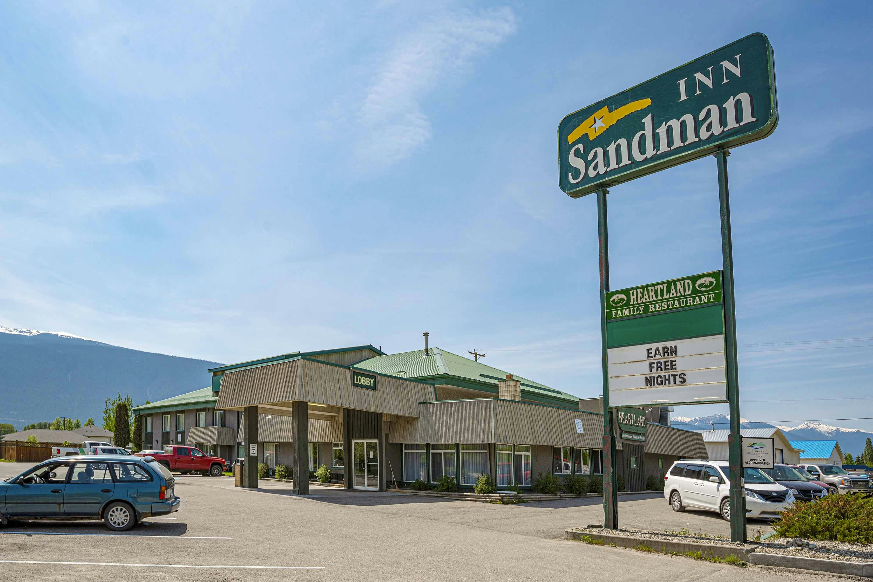 Sandman Inn McBride 33/34