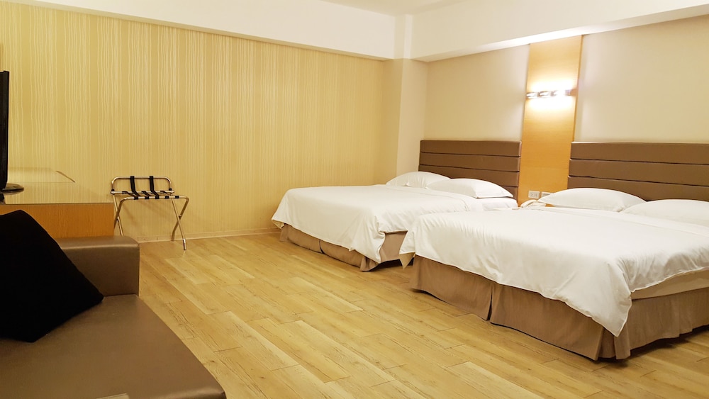 The Riverside Hotel Esthetics 33/60