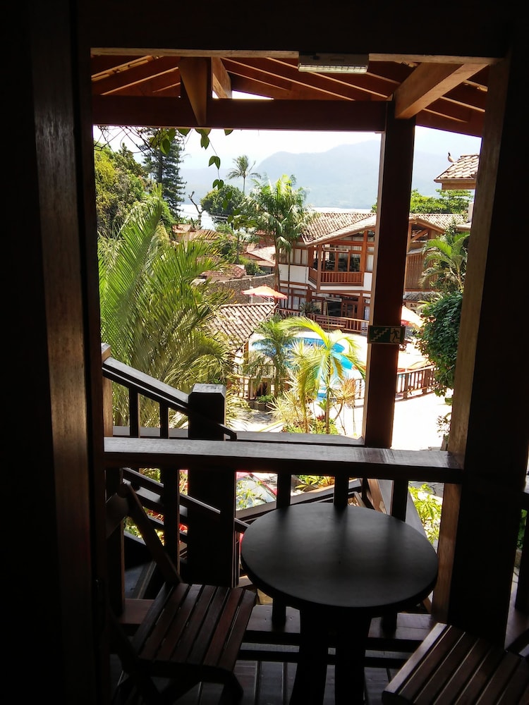 Praia Do Portinho Hotel 65/77