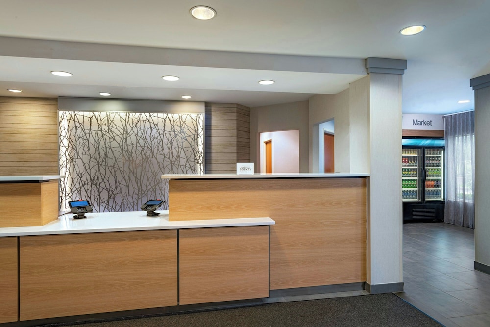 Fairfield Inn Suites By Marriott Edison South Plainfield 6/49