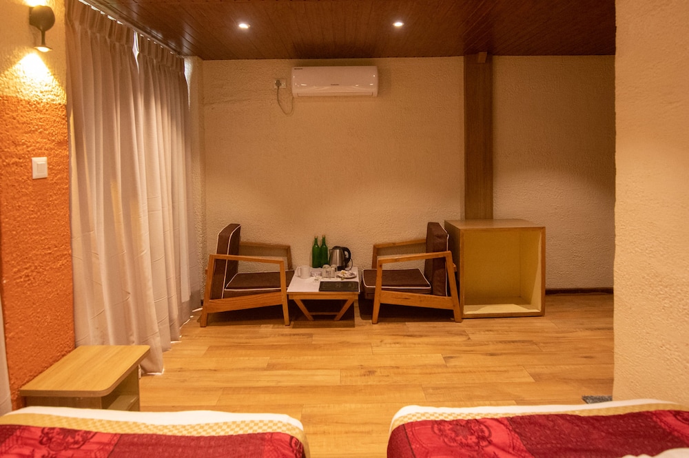 Everest Manla Resort 19/50