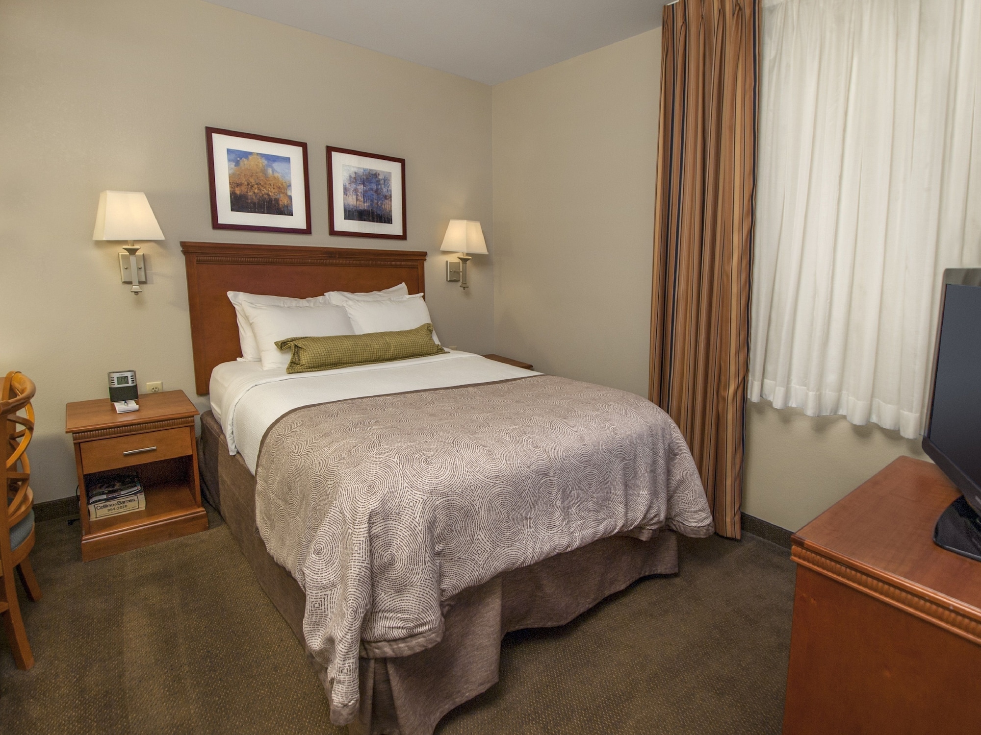 1 Bedroom, Suite, Queen Bed, Accessible