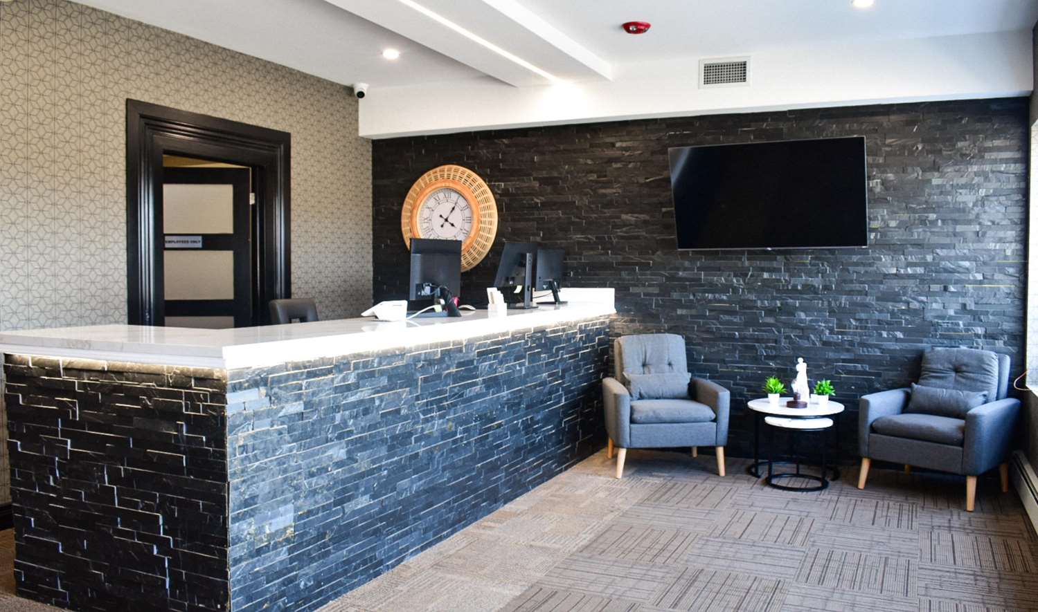 Big Bird Inn Wawa, SureStay Collection by Best Western 4/12