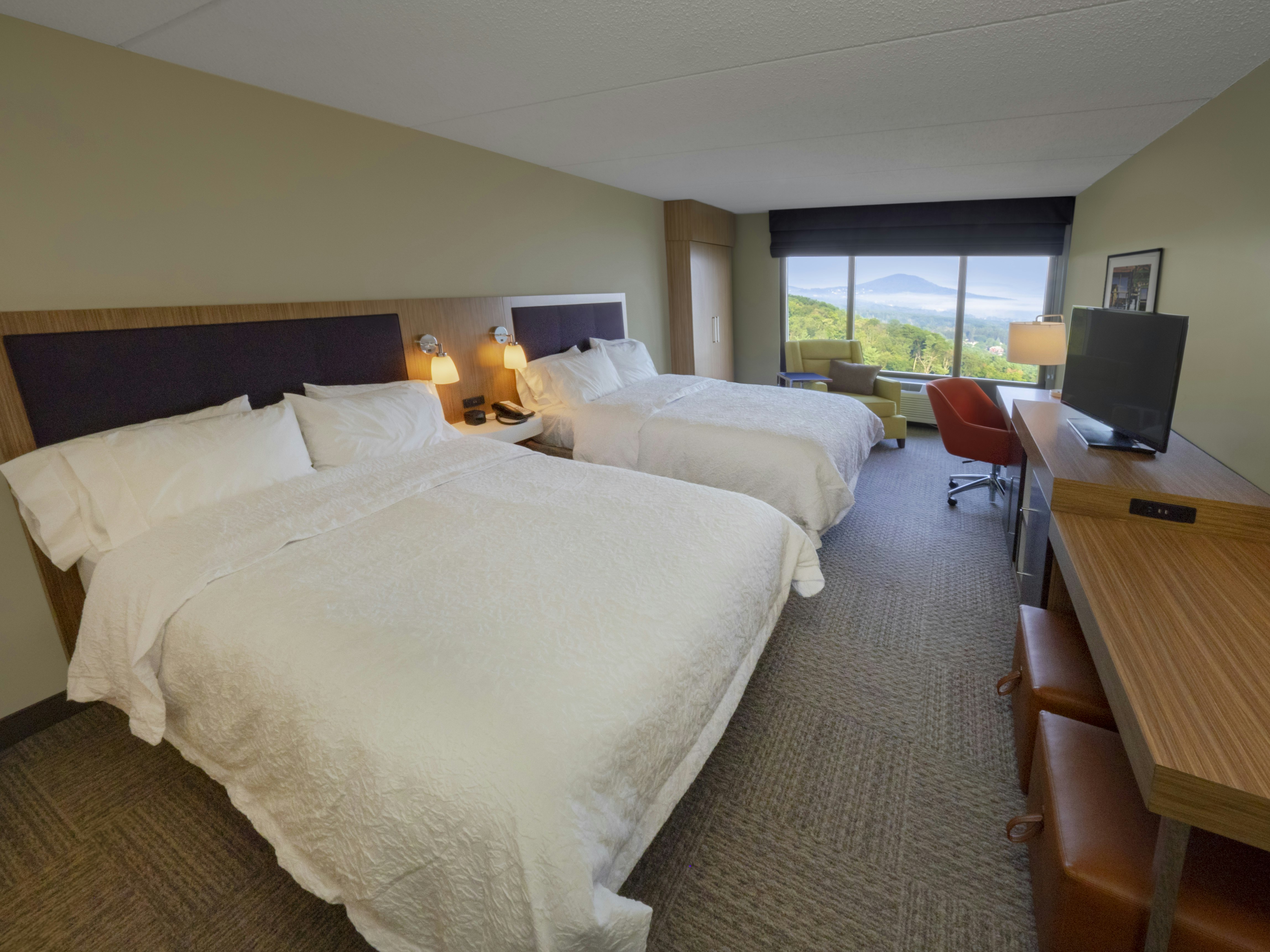 Study, 2 Queen Beds