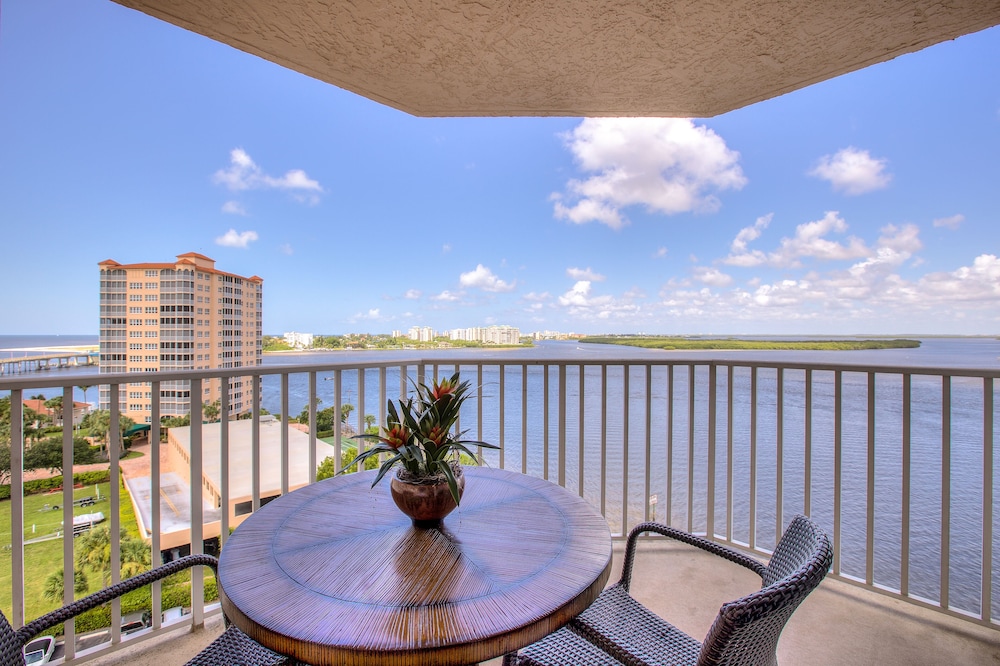 Lover's Key Resort by Check-In Vacation Rentals 37/70