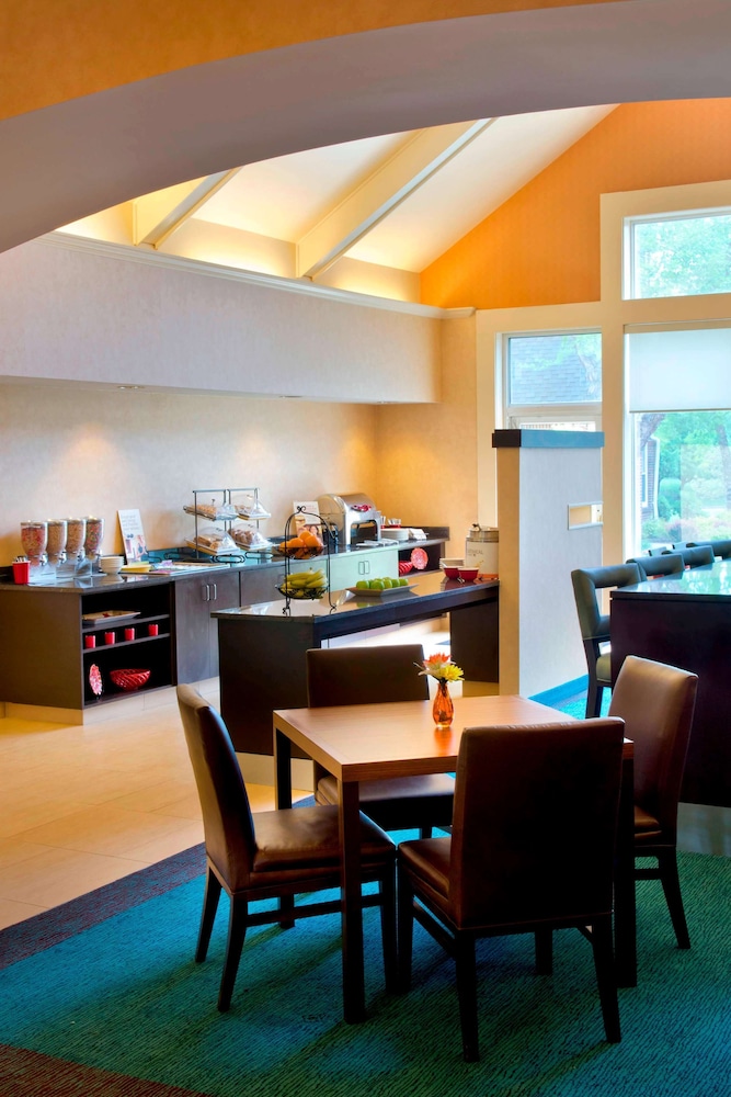 Sonesta ES Suites Parsippany Morris Plains 37/54