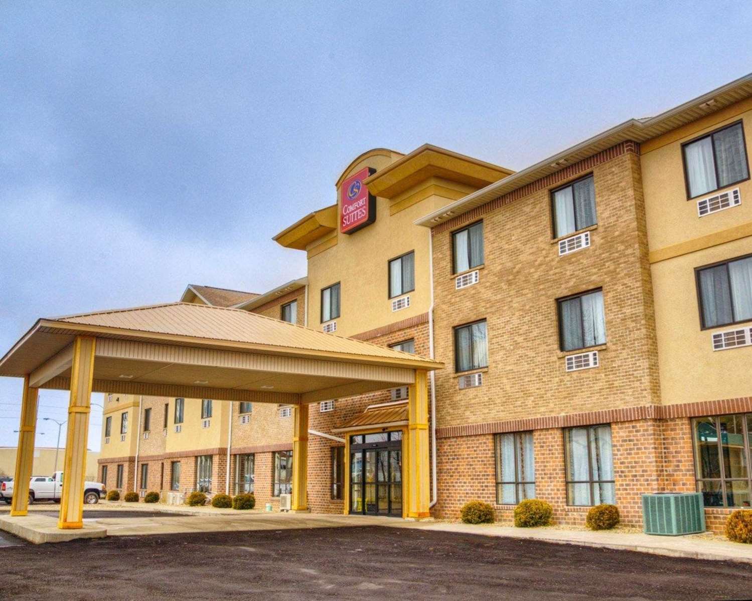 Comfort Suites Plymouth Near Us-30 7/38